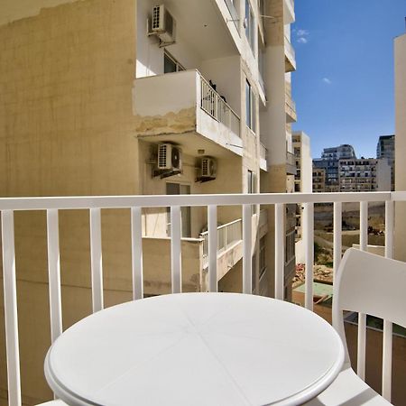 Sliema 2-Bedroom Central Apartments And Penthouse With Jacuzzi Экстерьер фото